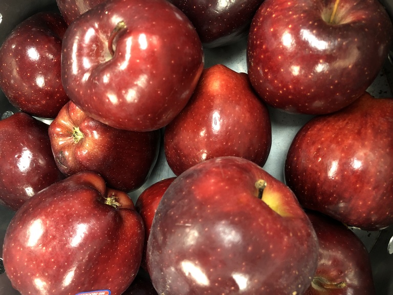 Red apples in the Fueling Station.
